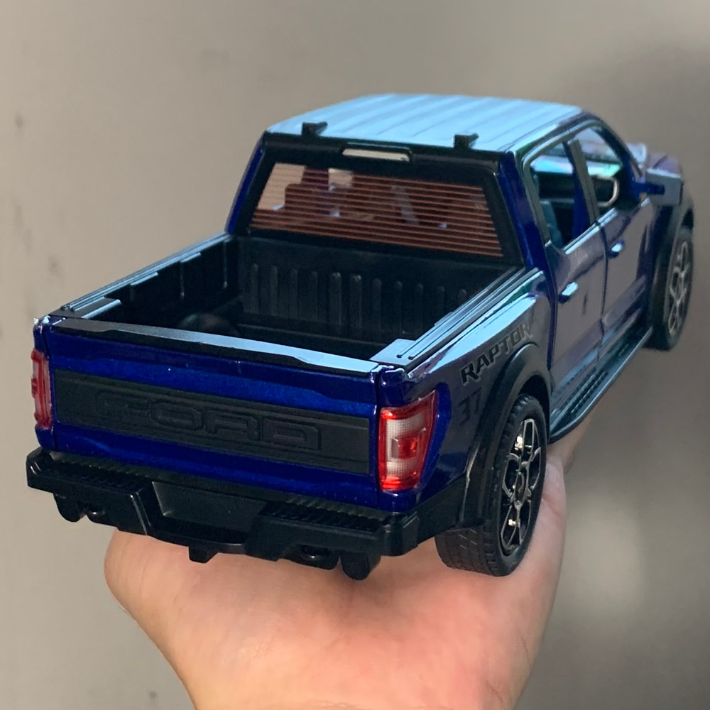 Alloy Diecast Ford Raptor F150 Pickup Truck Toy Car, Doors Opened Pull Back, Sound and Light Model Car for Boys
