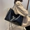 Large Capacity Women Tote Bag, Fashionable Underarm Pouch, Retro PU Leather Shoulder Bag, Casual Crossbody Bucket Bags