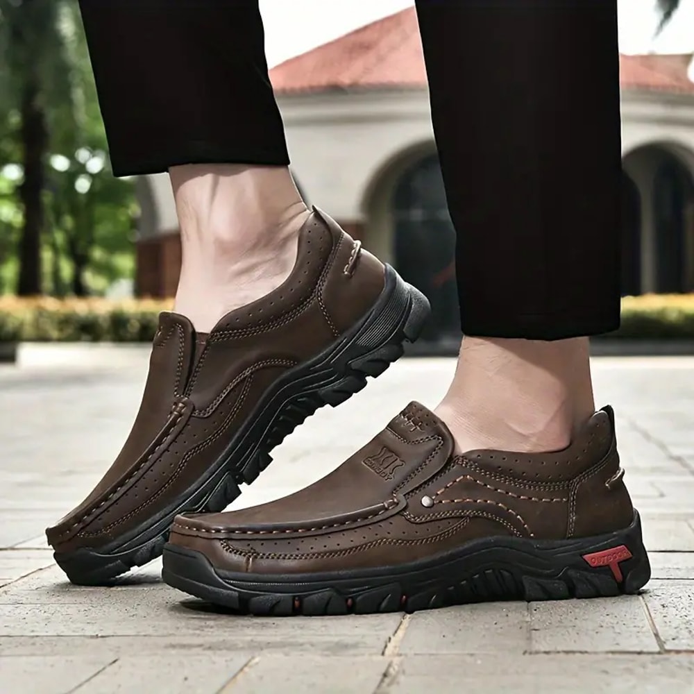 Casual Handmade Leather Men Shoes Outdoor Slip On Moccasins Flats Walking Shoes NonSlip 2