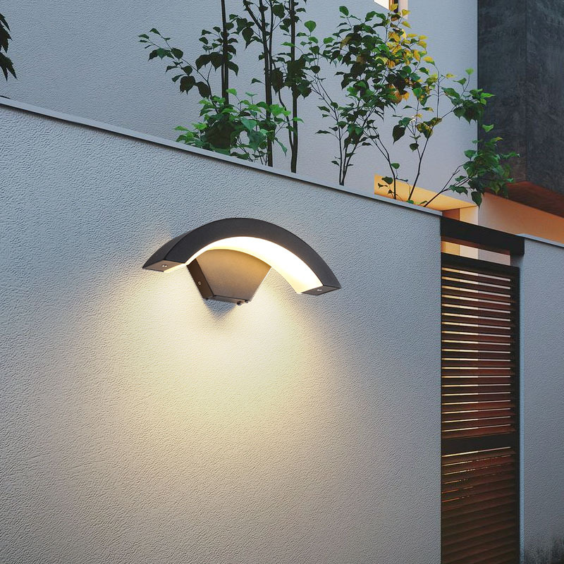 Minimalist Outdoor Wall Lamp Waterproof Infrared Motion Sensor MoonShaped Garden Light For Balcony 2