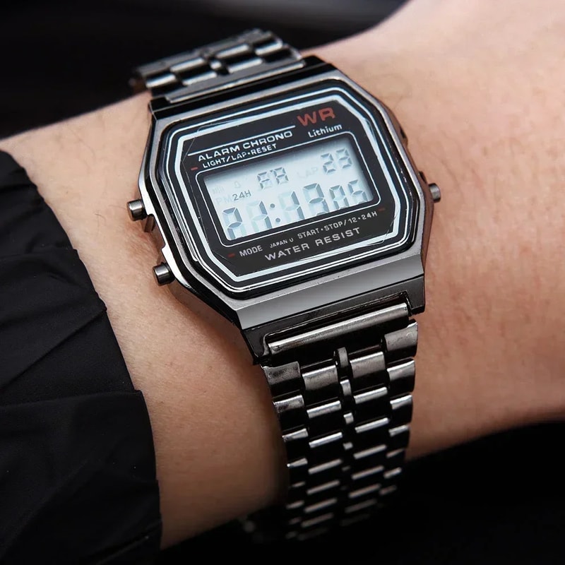 Retro Luxury Digital Watch For Men And Women Waterproof Stainless Steel Sports Military Wrist Watch 6