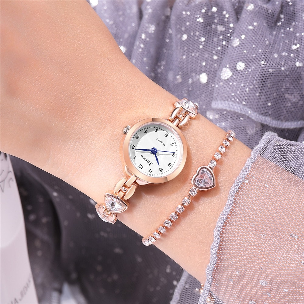 Elegant Fashion Rhinestone Small Dial Quartz Bracelet Women Watch Stylish Women Wrist Watch Luxury 0