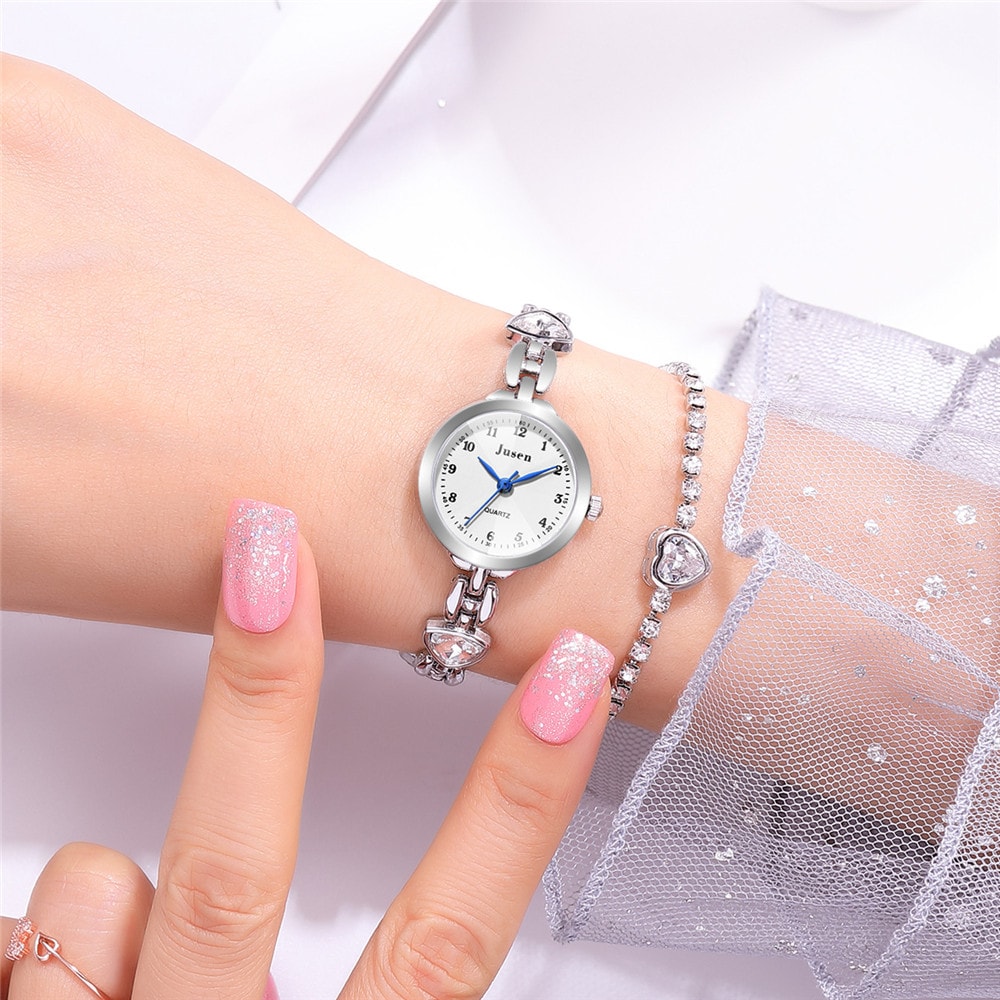 Elegant Fashion Rhinestone Small Dial Quartz Bracelet Women Watch Stylish Women Wrist Watch Luxury 2