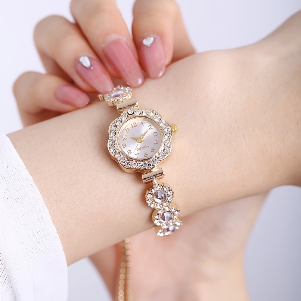 Fashion Ladies Quartz Wristwatch Elegant Rhinestone Women Watches Girls Bracelet Strap Gift Clock 3