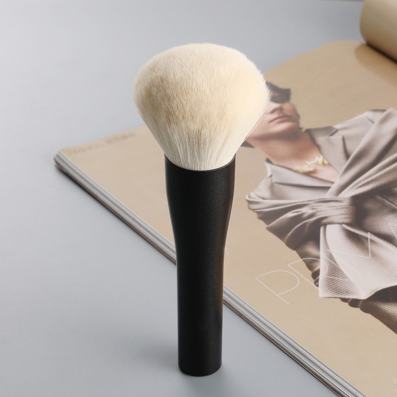 Quality Large Powder Brush Professional Makeup Brush For Flawless Application 7