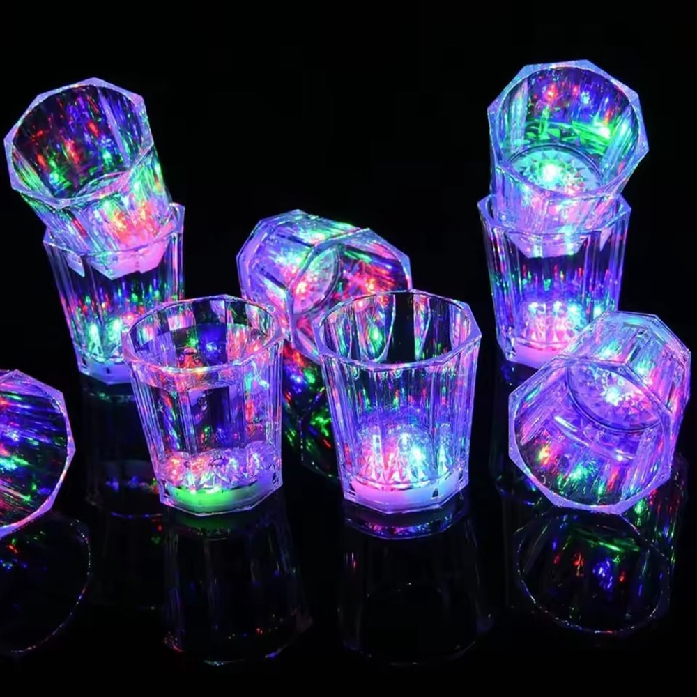 Flashing LED Plastic Drink Cup, Colorful Home Bar Beverage Mug for Parties, Whisky and Cocktail Mugs