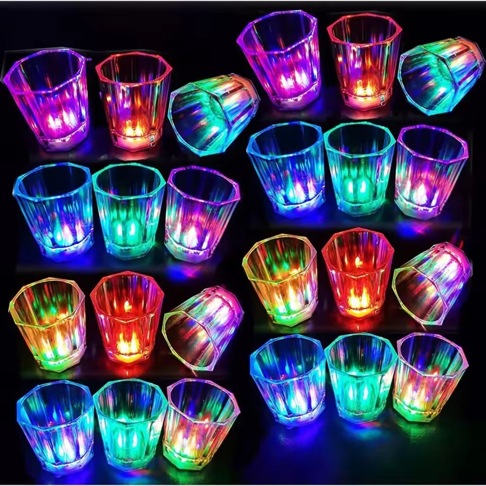 Flashing LED Plastic Drink Cup, Colorful Home Bar Beverage Mug for Parties, Whisky and Cocktail Mugs