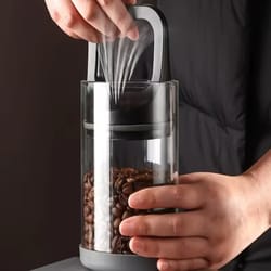 moisture-proof and leak-proof snack jar, high-end glass vacuum sealed storage for dried fruit