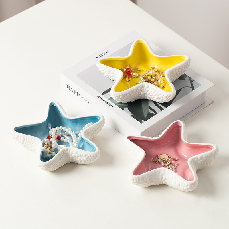 Unique 3D Starfish Ceramic Cigar Ashtray, Modern White Ceramic Trinket Display Tray, Custom Home Living Room Decoration