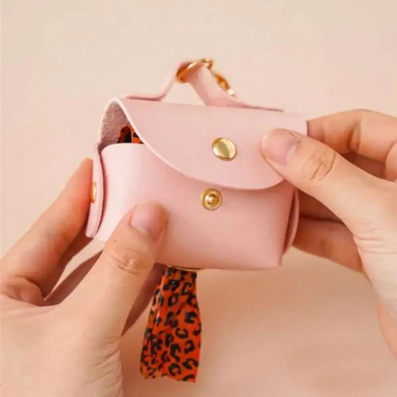 Portable Dog Poop Bag Organizer Stylish Faux Leather Pet Poop Bag Holder With Dispenser For Dogs 1