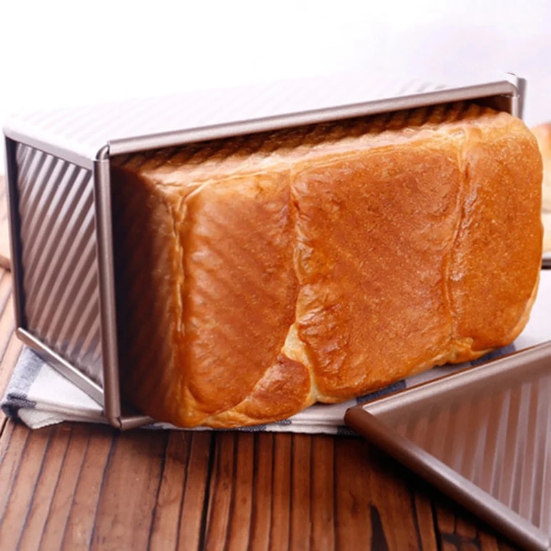 Non-Stick Loaf Pan With Lid, Carbon Steel Corrugated Bread Mold, Toast Box With Cover for Baking Bread