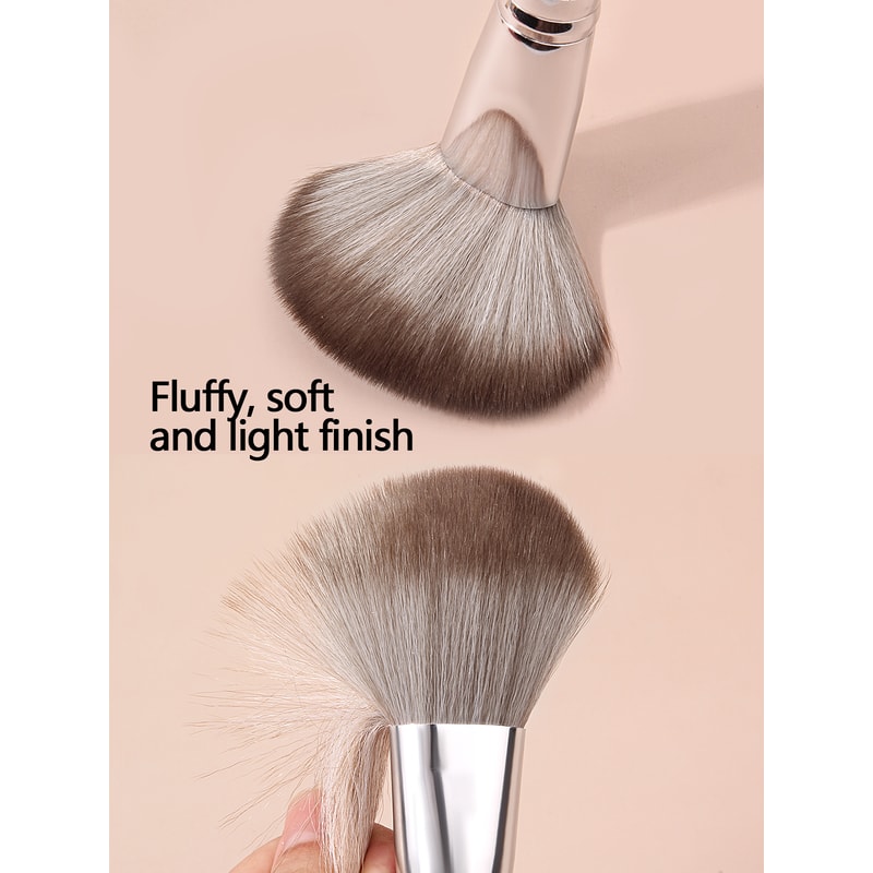 Soft Fluffy Powder Brush For Blusher High Quality Multifunction Makeup Brush For Beginners 3