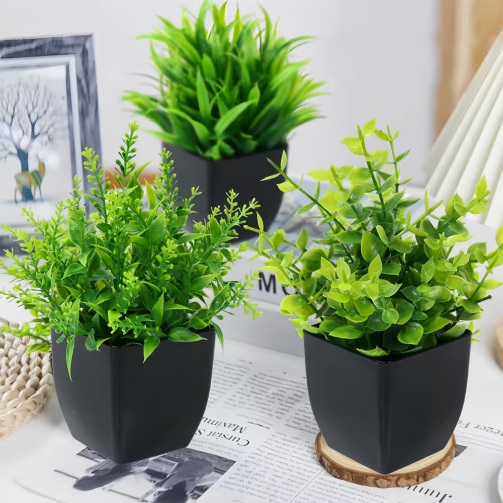 Decorative Artificial Green Plants for Wedding, Birthday, and Party Scenes