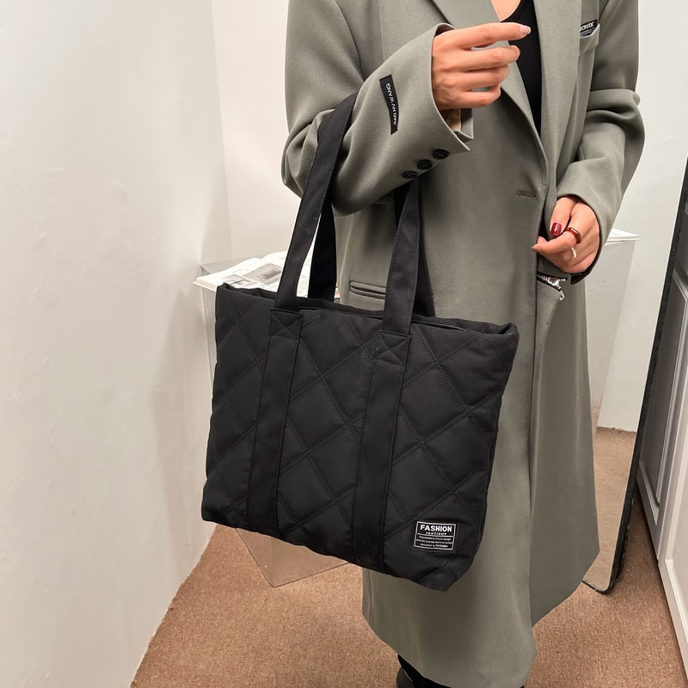 New Shoulder Bag, Fashionable Large Capacity Nylon Cloth Women's Handbag for Street Trends