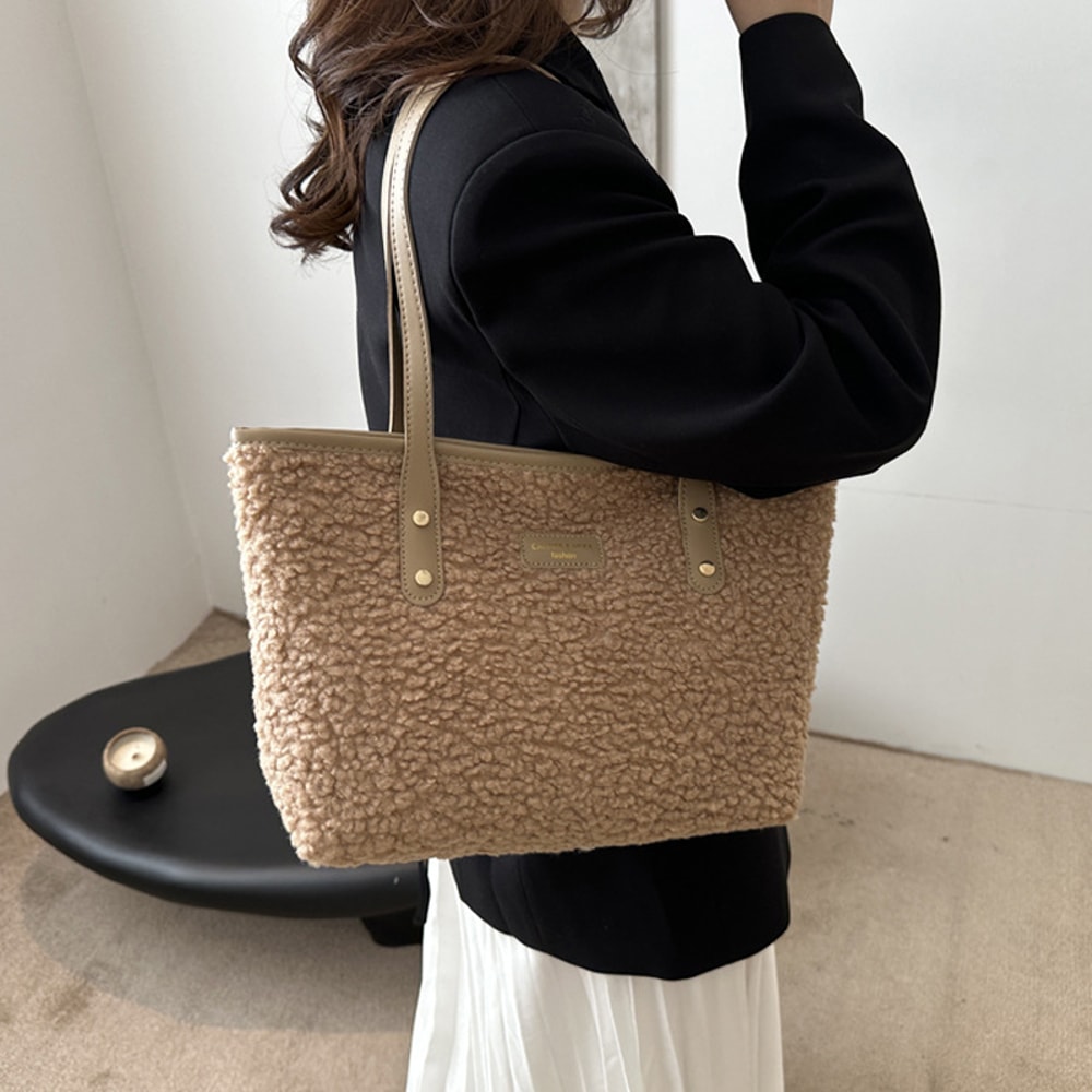 Women Lamb Wool Tote Large Capacity Soft Handbag Zipper Closure Casual Shoulder Bag 2