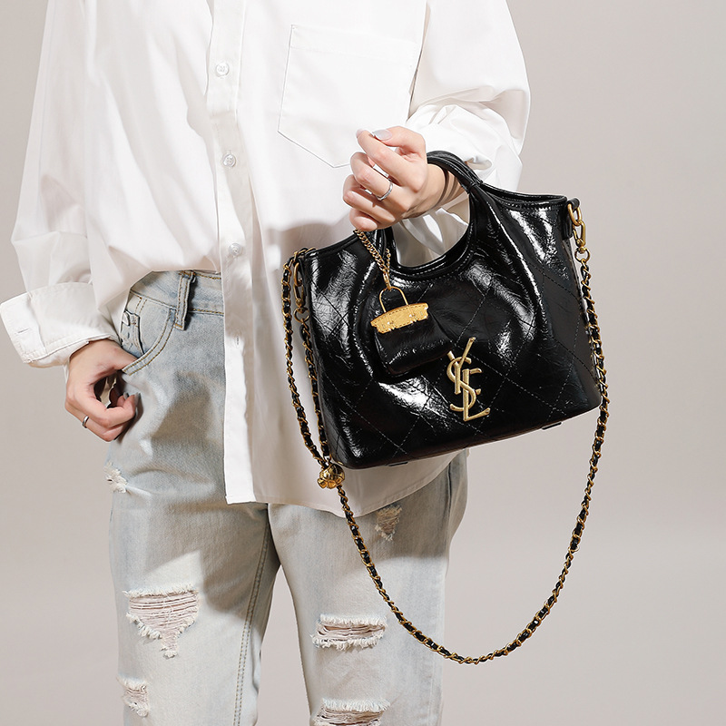 Premium Handbag With Diamond Grid Embroidery Large Capacity Vegetable Basket Bag Chain Bar Crossbod 1