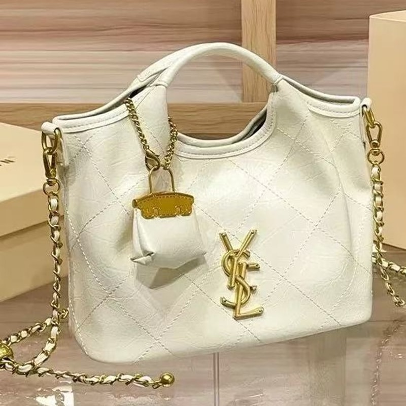 Premium Handbag With Diamond Grid Embroidery Large Capacity Vegetable Basket Bag Chain Bar Crossbod 3