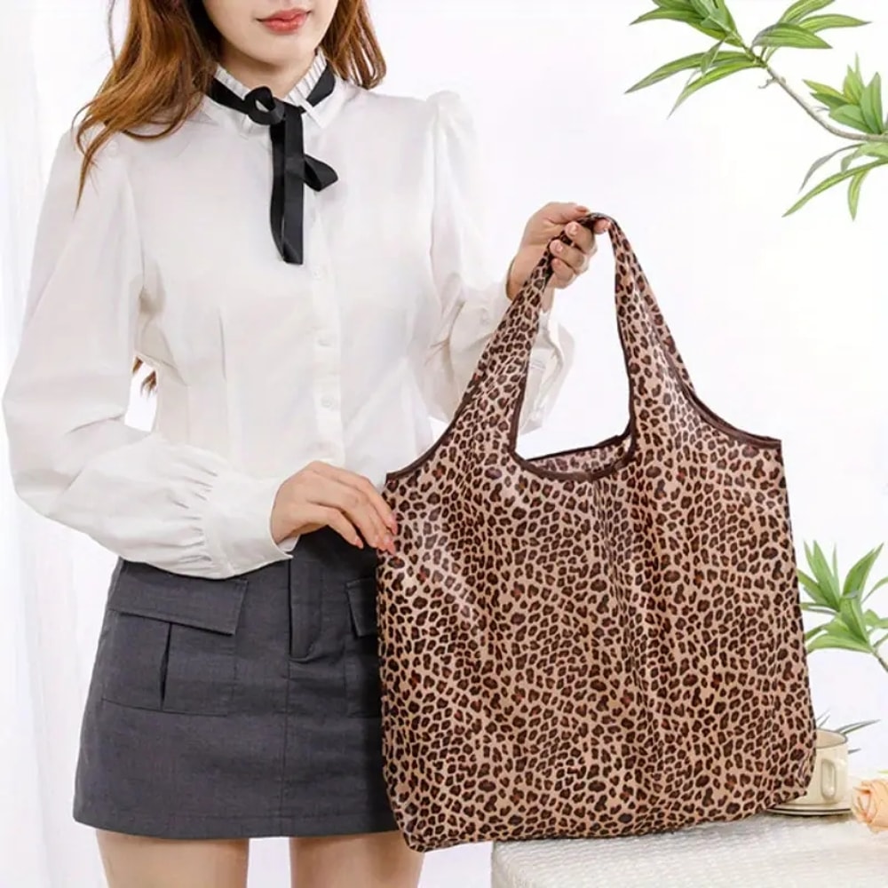 Large Capacity Leopard Print Handbag Stylish Folding Womens Shopping Bag For Daily Use 1