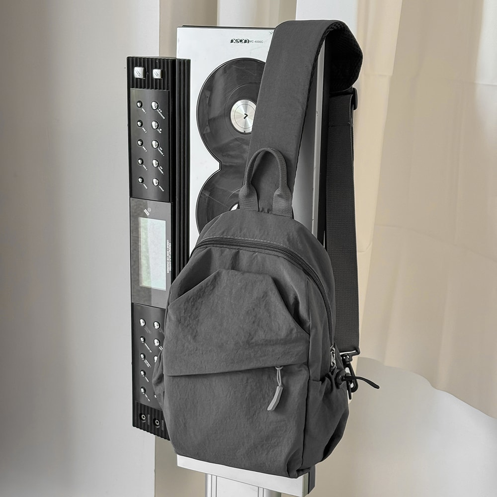 Trendy Womens Portable Messenger Bag Multifunctional Chest Bag Small Backpack For Leisure Travel 6