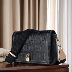 vintage crossbody bag for women trendy, elegant, and fashion-forward classic style