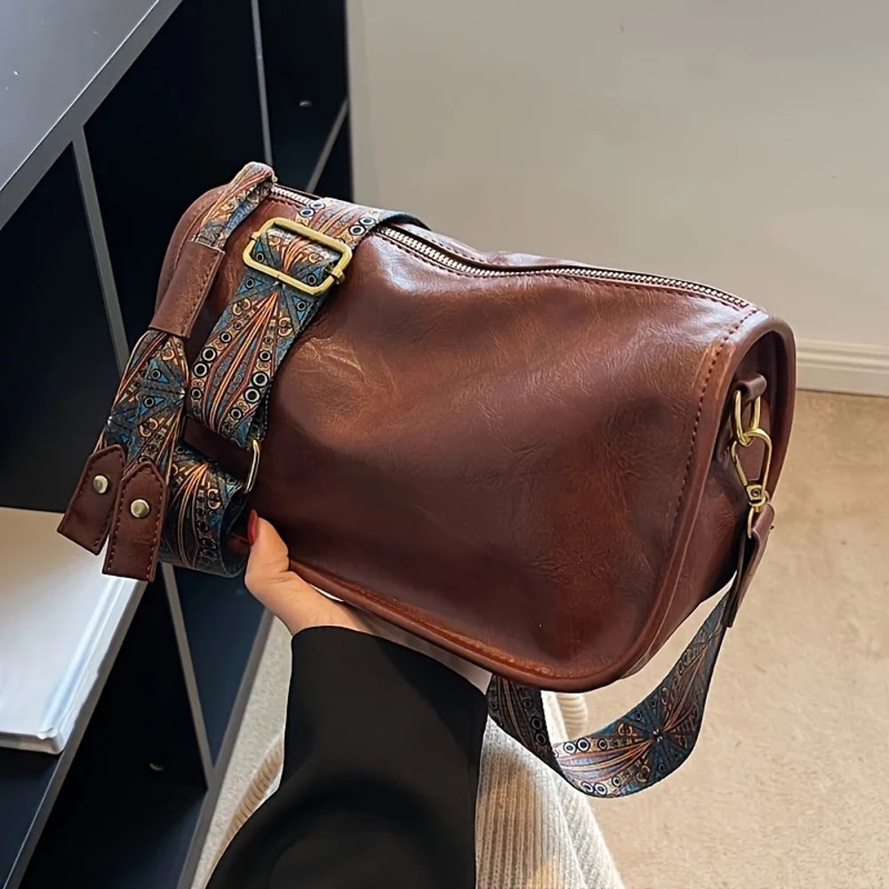 Stylish Leather Shoulder Bag With Wide Strap Large Capacity Zipper Crossbody Purse For Daily Use 3