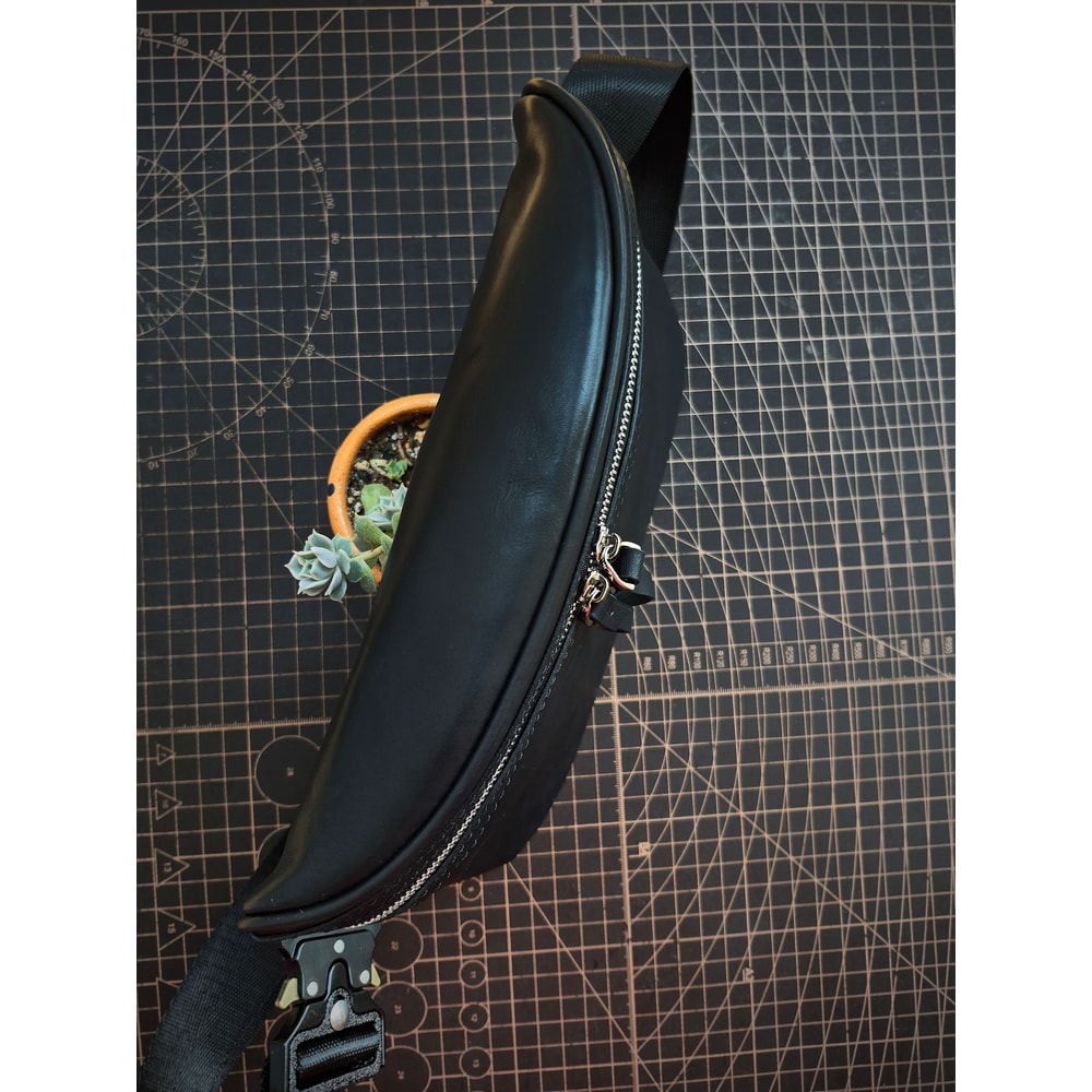 PDF Pattern Leather Belt Bag Leather Chest Bag Punch Pitch 4 Mm Download PDF And Video TUTORIAL 4