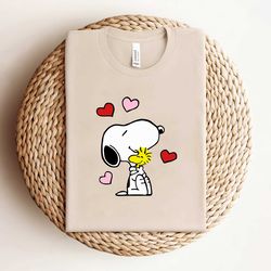 hugging snoopy woodstock valentine shirt