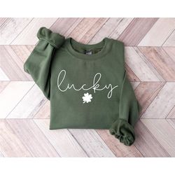 lucky sweatshirt, clover sweatshirt, st patricks day sweatshirt, saint patrick's pullover, lucky sweater, clovers, simpl