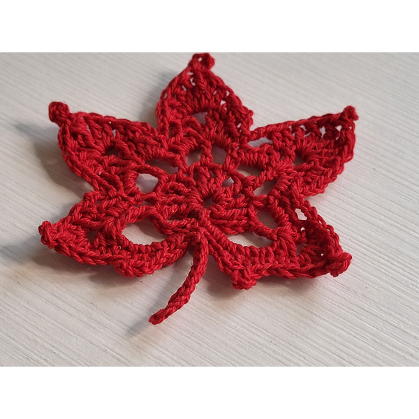 crochet maple leaf pattern (4).jpg