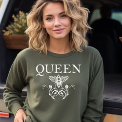 queen bee shirt, queen bee tee, bee tshirt, girlfriend gift, gift for her, gift for girlfriend, queen tee, bee tee, bee