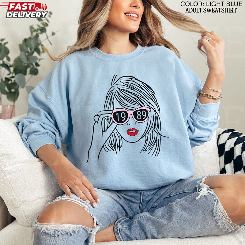 Swiftie 1989 Sweatshirt, New Album, Eras Tour Sweatshirt, Gift For Swiftie, Gift For Swiftie Fan, Women Swiftie Hoodie, Eras Tour Shirt.jpg