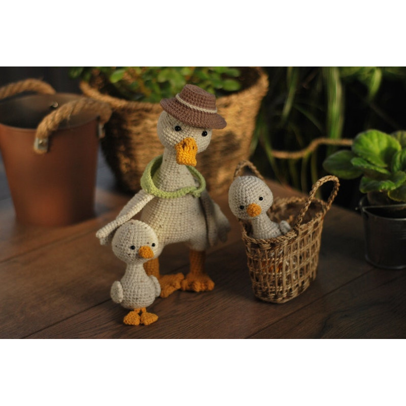 Crochet Pattern Easter Goose Amigurumi Duck Pattern PDF In Eng Crochet Goose With Little Goslings Amigurumi Bird Croc 1