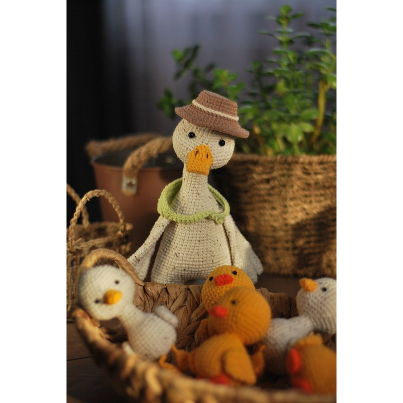 Crochet Pattern Easter Goose Amigurumi Duck Pattern PDF In Eng Crochet Goose With Little Goslings Amigurumi Bird Croc 6
