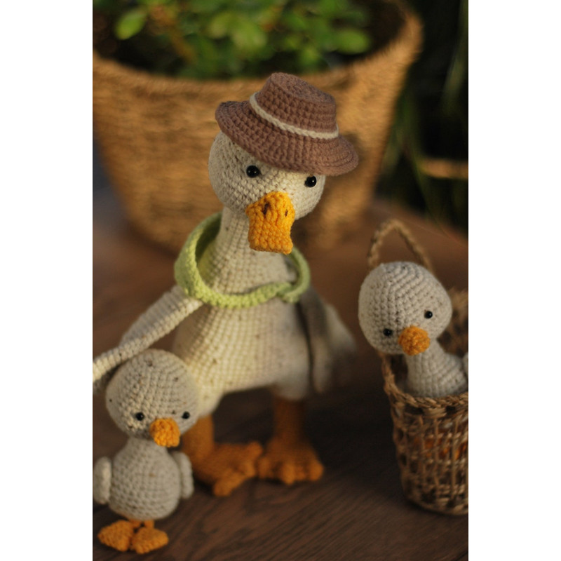 Crochet Pattern Easter Goose Amigurumi Duck Pattern PDF In Eng Crochet Goose With Little Goslings Amigurumi Bird Croc 2