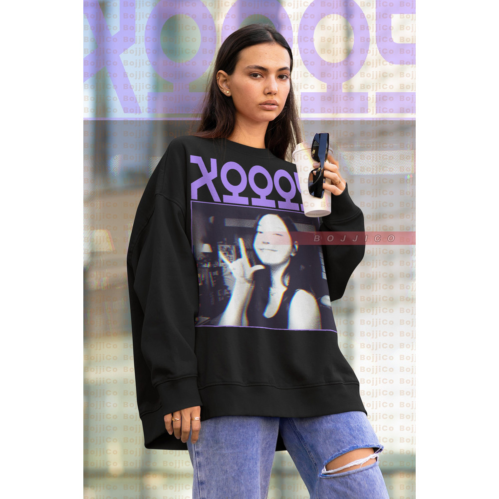 XOOOS Kim Soo Yeon Sweatshirt, Xooos Fan sweater, Kim Soo-yeon Youtuber Cute , Singer Light Switch Cover, Cover Artist Music Xooos Sweater-1.jpg