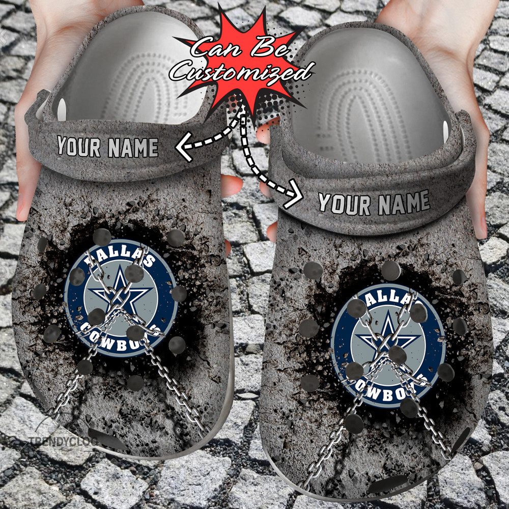 Football Crocs Dcowboys Personalized Chain Breaking Wall Clog Shoes.jpg