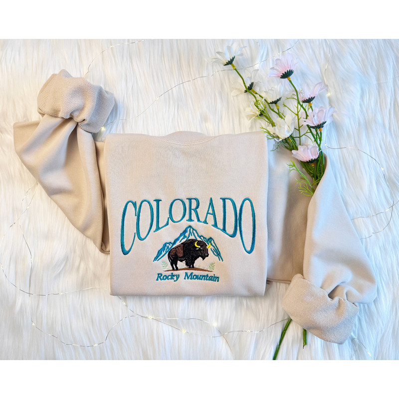 Colorado Mountain Embroidered Sweatshirt Colorado Bison Embroidered Hoodie Embroidered Colorado Sweatshirt Crew Neck Sweatshirt.jpg