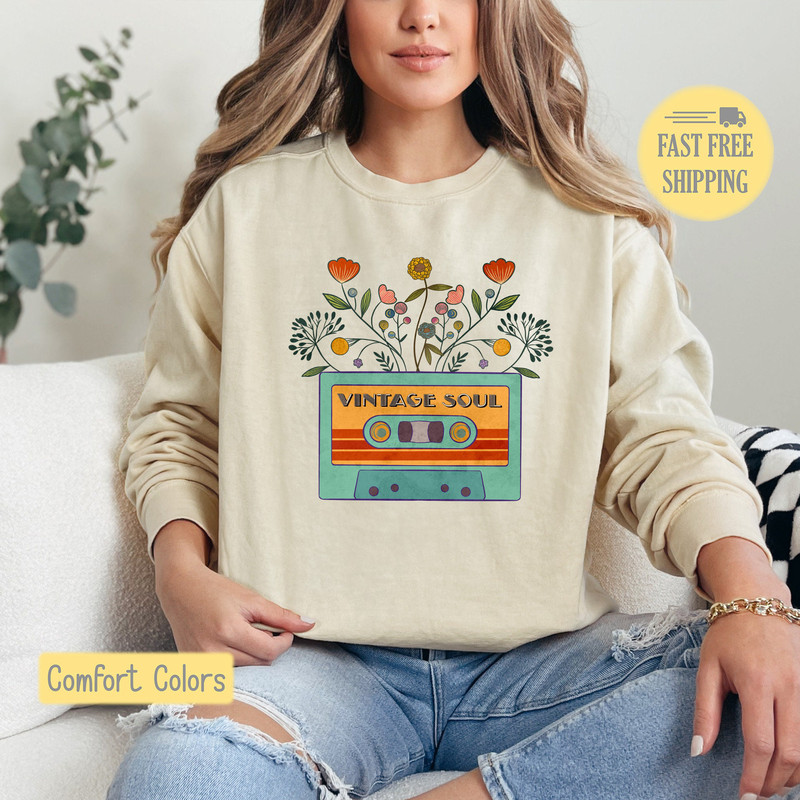 Vintage Soul Shirt, Retro Sweatshirt, Floral Tee, Flowers Tshirt, Vintage T-shirt, Throwback Graphic Tee, Comfort Colors, Trending Now.jpg
