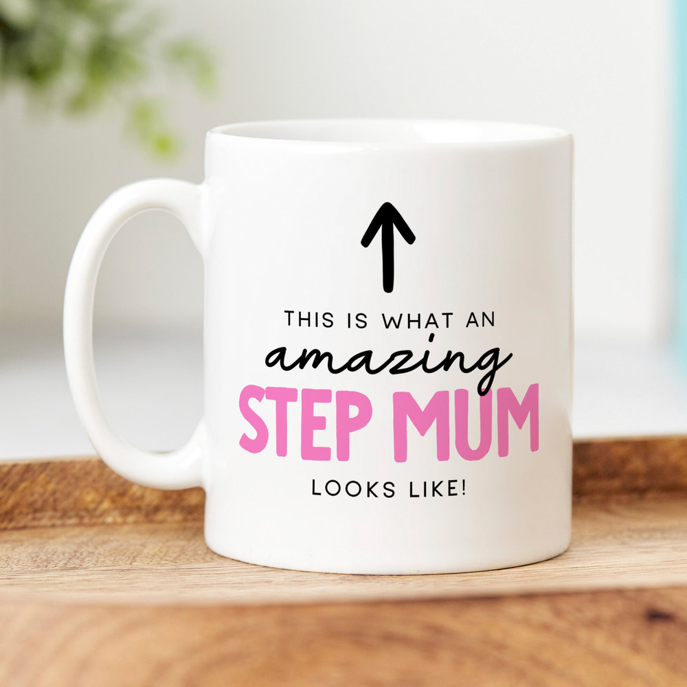 Funny Step Mum Mug, This Is What An Amazing Step Mum Looks Like - Personalised Gift, Birthday Gift, Best Step Mum Gift.jpg