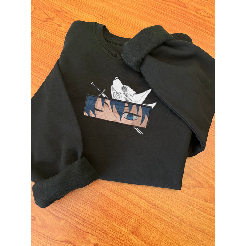 AKI EYES FRAME ANIME Embroidered Sweat2.jpg