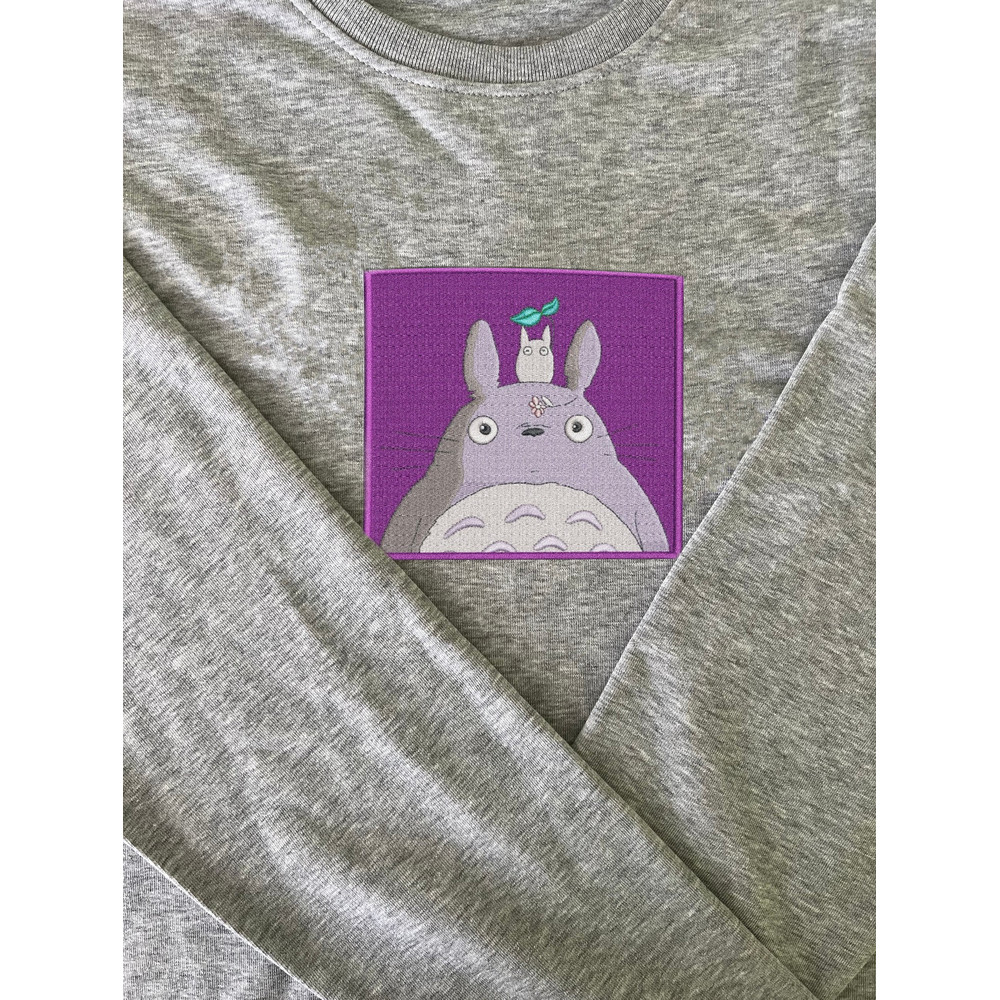 TOTORO FRAME ANIME Embroidered Sweat6.jpg