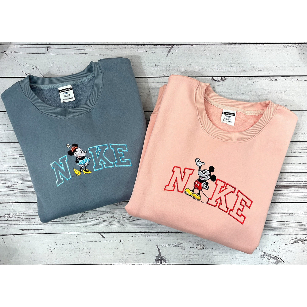 Nike Mickey X Minnie Couple Embroidered Sweatshirt1.jpg