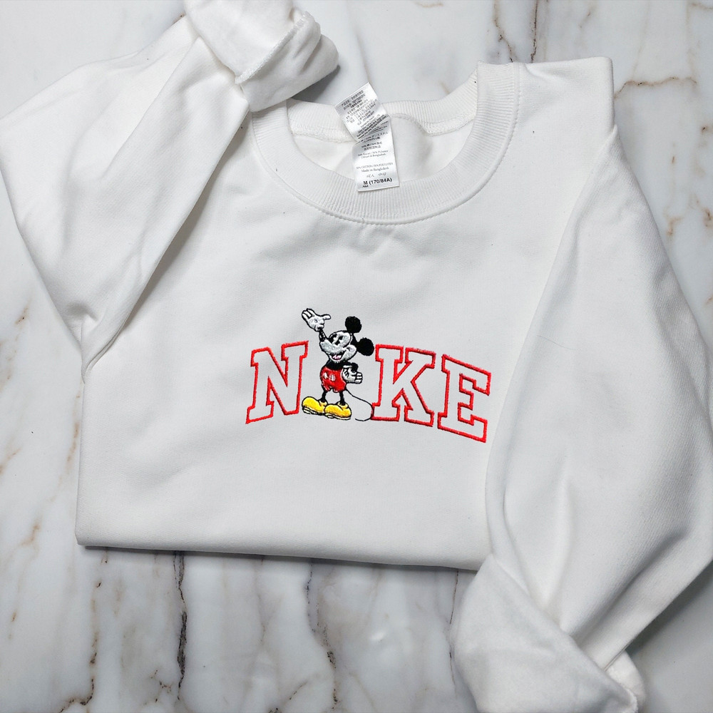 Nike Mickey X Minnie Couple Embroidered Sweatshirt2.jpg
