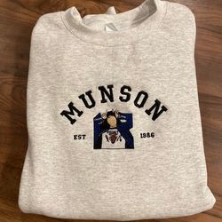 munson est 1986 embroidered shirt, stranger things embroidery t-shirt, stranger things embroidered sweatshirt, stranger
