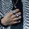Vintage Punk Finger Watch with Elastic Strap – Retro Roman Quartz Couple Rings for Men & Women