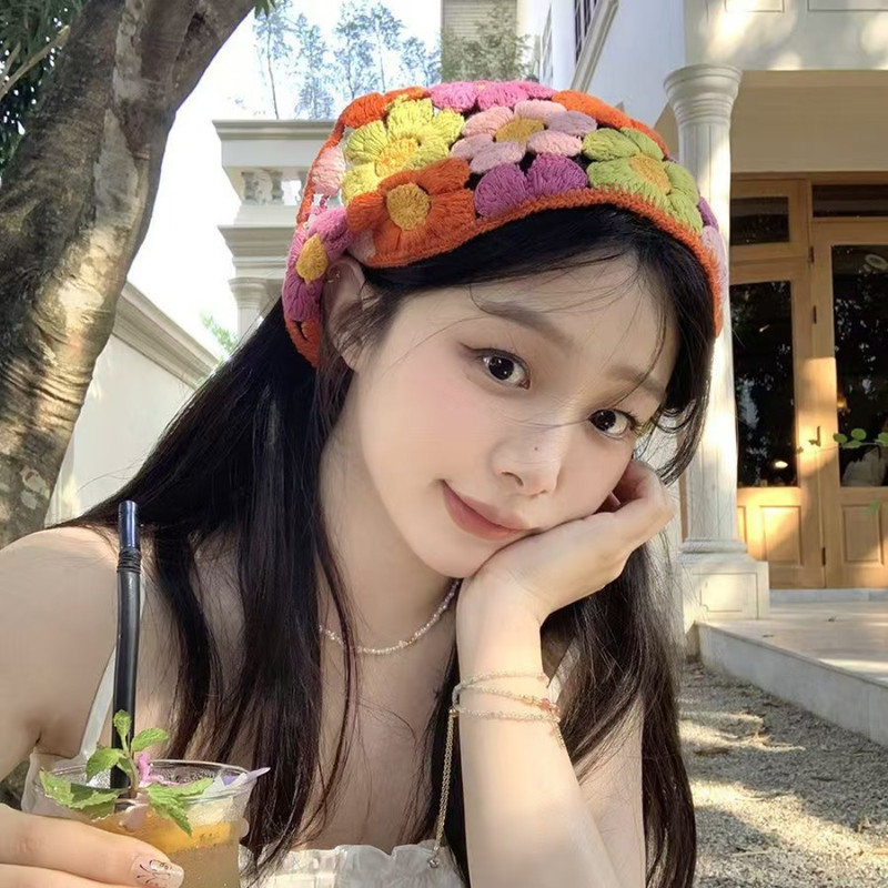 Sweet Knitted Triangle Headband French Pastoral Style Handmade Girl Flower Headscarf Crochet Hollow Beach Vacation Headkerchief