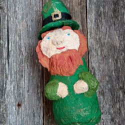 Figurine Leprechaun/Patrick Day home decor/family souvenir/Saint Patrick/St Patrick Day/St.Patrick's gifts/doll redbeard