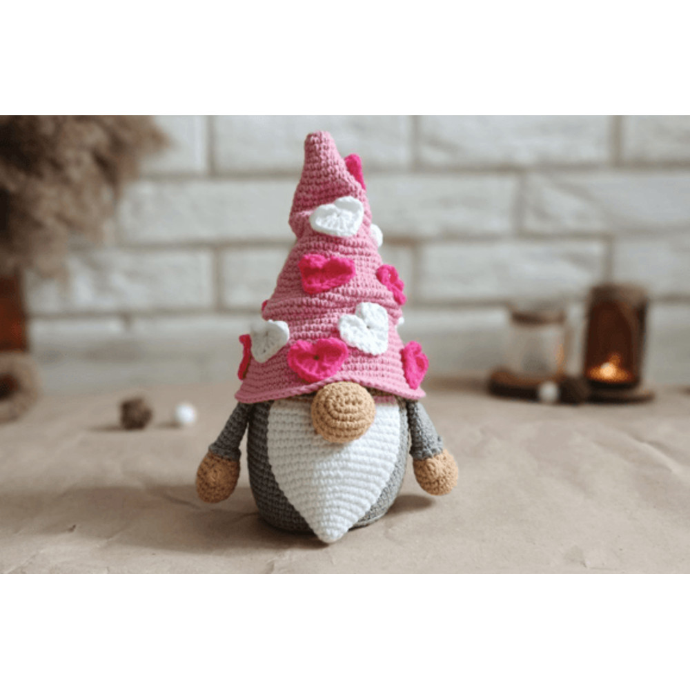 Crochet-Pattern-Valentine-Gnome-Graphics-87820469-1-1-580x386.png