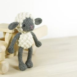 Small Sheep crochet pattern