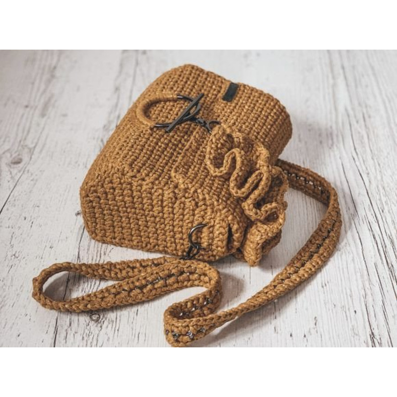 Crochet-pattern-bag-with-ruffles-PDF-Graphics-42784361-5-580x435.jpeg